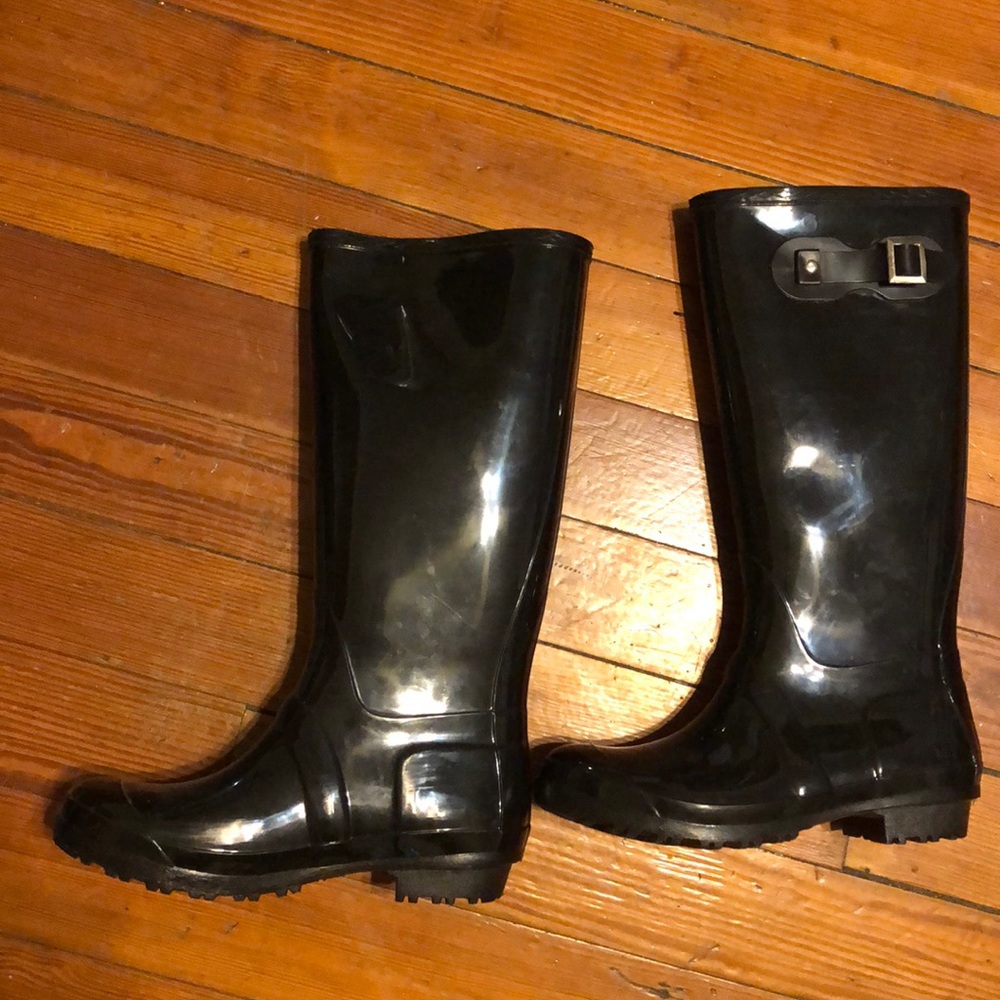 Tall black rain boots